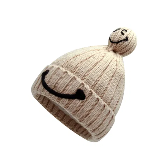 Cappello POM con smiley lavorato a maglia della collezione Premium Fashion